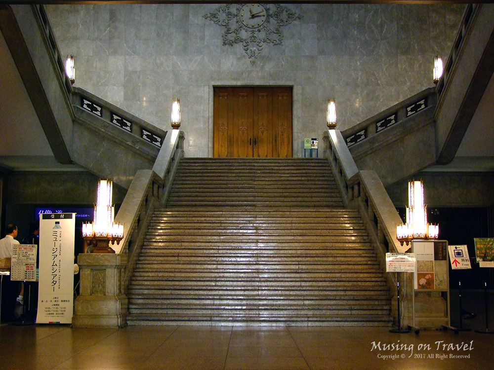 도쿄국립박물관 본관 계단